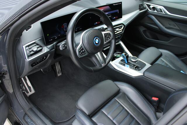 BMW i4 eDrive40 84 kWh M-Sport Dravitgrau Schuif-/kanteldak Leer Harman-Kardon Camera