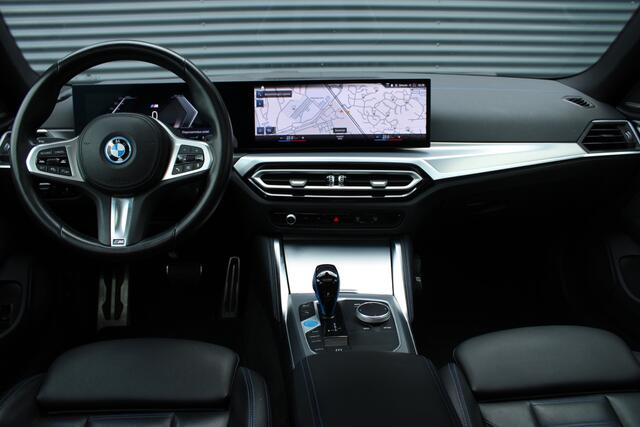 BMW i4 eDrive40 84 kWh M-Sport Dravitgrau Schuif-/kanteldak Leer Harman-Kardon Camera