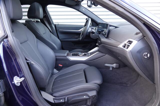 BMW i4 eDrive40 M Sport Edition 84 kWh Comfort Pack | Trekhaak | Schuifdak