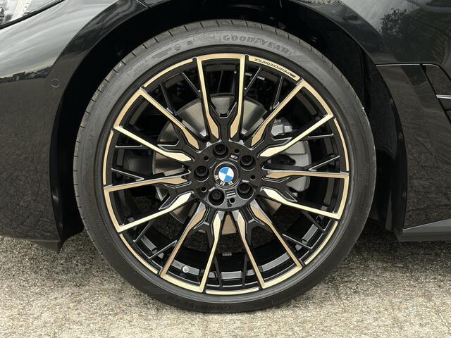 BMW i4 eDrive35 | M-Sport | 20" M-Perf. | Carbon | Harman/Kardon | Glazen schuif-/kanteldak | Camera