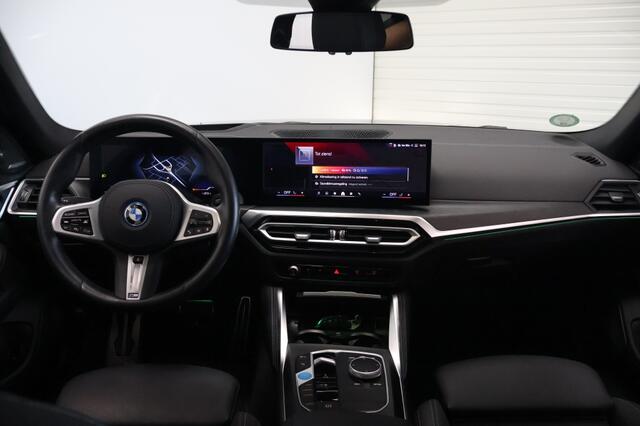 BMW i4 eDrive40 High Executive Individual | Harman Kardo | Schuifdak | Trekhaak | LED | 20"
