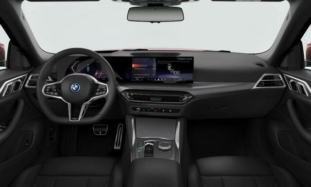 BMW i4 eDrive40 | M-Sport | Co Pilot | HiFi | Stoel + stuurverw.