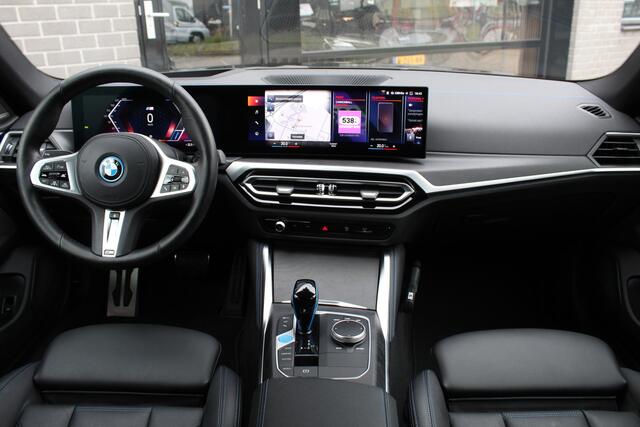 BMW i4 eDrive40 High Executive 84 kWh / Harman Kardon / SOH 94.3% / N.A.P.
