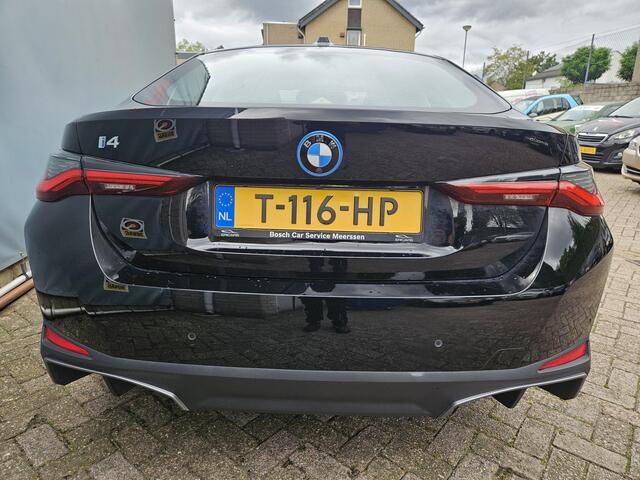 BMW i4 eDrive40 84 kWh NAVI / TEL / SPORTSTOELEN / LEER / LM / CAMERA