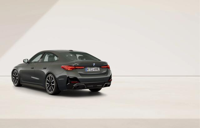 BMW i4 eDrive40 - M-Sport - Driving Ass Prof - Memoryzetel - Head-up - Adaptive LED