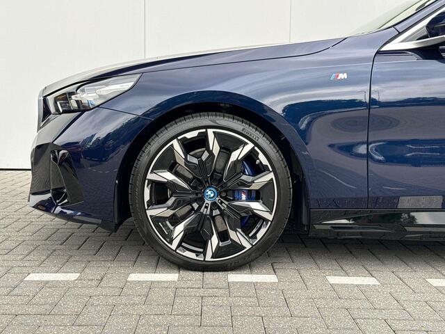 BMW i5 Sedan xDrive40 84 kWh
