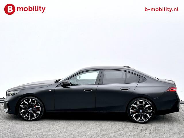 BMW i5 M60 xDrive Sedan 601 PK Adaptive M Onderstel | Trekhaak | Glazen Panoramadak | Driving Assistant Prof. | Parking Assistant prof. | Bowers & Wilkins Sound System