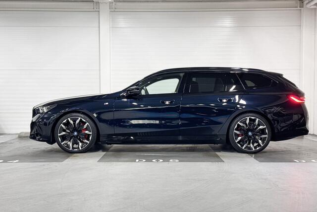 BMW i5 Touring M60 xDrive | M-Sport Pro | Travel Pack | Innovation pack | Comfort Pack | Bowers&Wilkins | Panoramadak | Comfort Access
