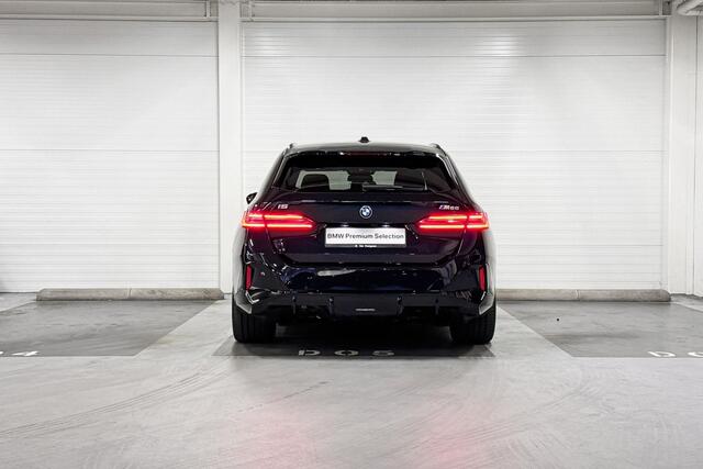 BMW i5 Touring M60 xDrive | M-Sport Pro | Travel Pack | Innovation pack | Comfort Pack | Bowers&Wilkins | Panoramadak | Comfort Access