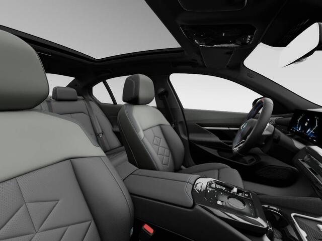BMW i5 M60 xDrive 84 kWh M Sport package Pro | Equipment package Professional | Travel package