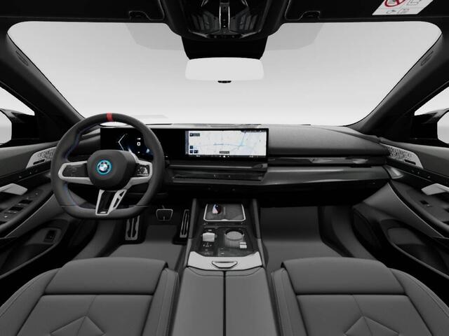 BMW i5 M60 xDrive 84 kWh M Sport package Pro | Equipment package Professional | Travel package
