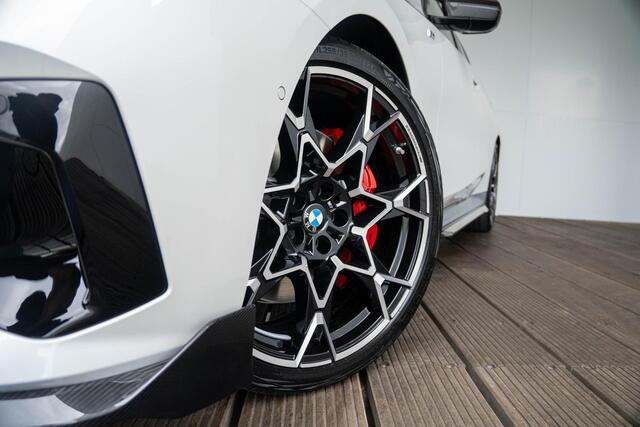 BMW i5 eDrive40 | M Sportpakket Pro | Innovation Pack | Travel Pack | Comfort Pack