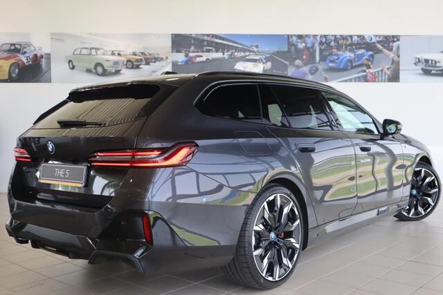 BMW i5 Touring eDrive40 | M Sportpakket Pro | Innovation Pack | Comfort Pack | Travel Pack