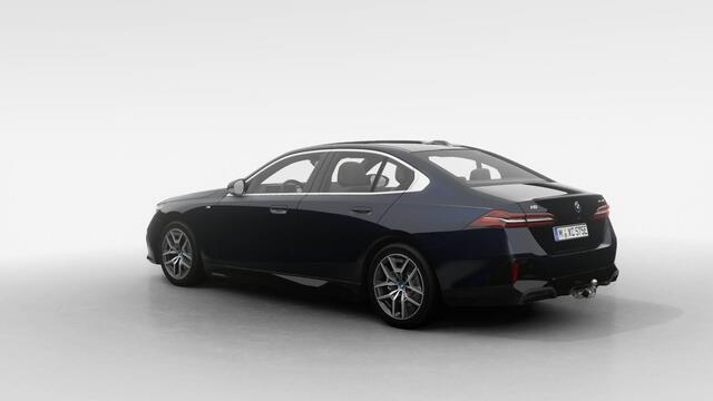 BMW i5 eDrive40 | M Sportpakket | Innovation Pack | Travel Pack | Comfort Pack