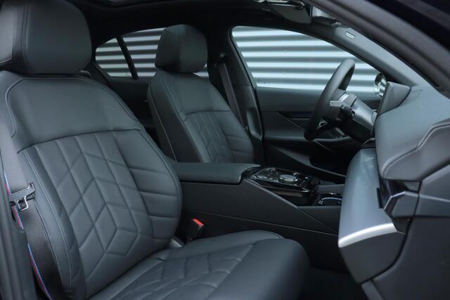 BMW i5 eDrive40 | M Sportpakket Pro | Innovation Pack Professional | Travel Pack | Comfort Pack