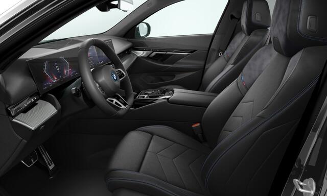 BMW i5 Touring eDrive40 | M-Sport | 19'' | Driv. Ass. Plus | Driv. Ass. | Adapt. LED | Camera | Getint glas | Stoelverw.