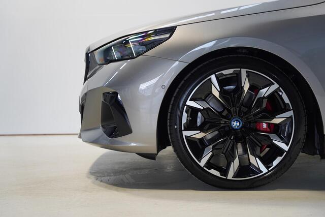 BMW i5 Sedan M60 xDrive M Sportpakket Pro