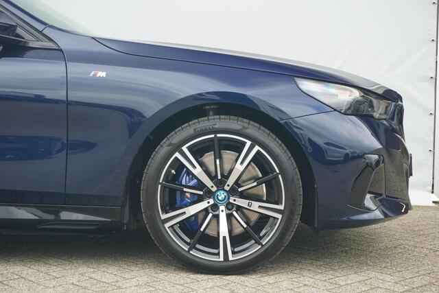 BMW i5 Touring eDrive40 | M Sportpakket Pro | Innovation Pack | Travel Pack | Comfort Pack