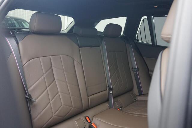 BMW i5 Touring eDrive40 | M Sportpakket Pro | Innovation Pack | Travel Pack | Comfort Pack