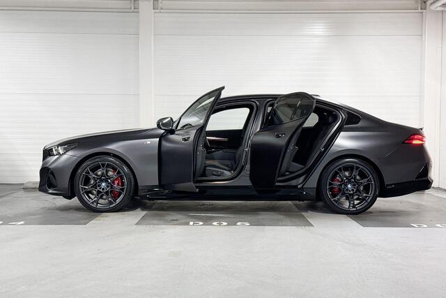BMW i5 eDrive40 | M-Sport Pro | Travel Pack | Harman/Kardon | Comfort Access | Trekhaak