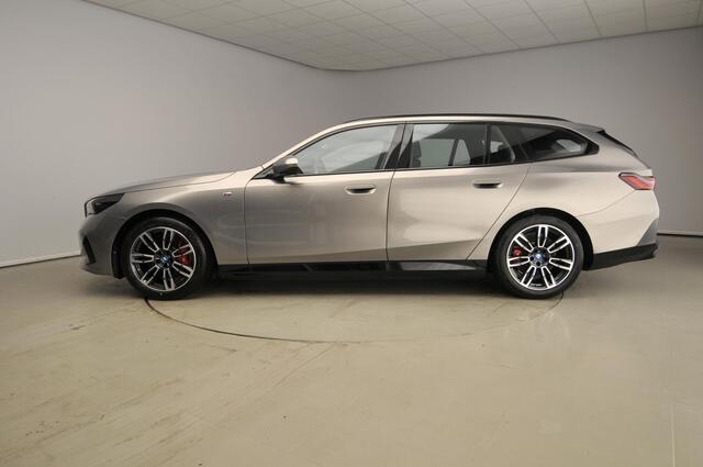 BMW i5 Touring eDrive40 M Sport Edition | M Sport package | M Sport package Pro