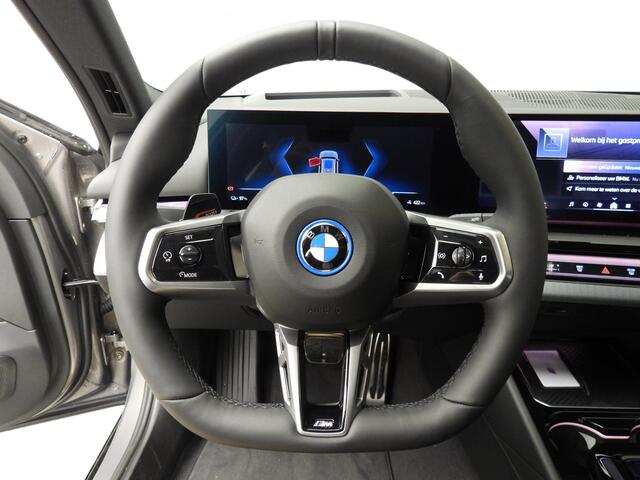 BMW i5 Touring eDrive40 M Sport Edition | M Sport package | M Sport package Pro