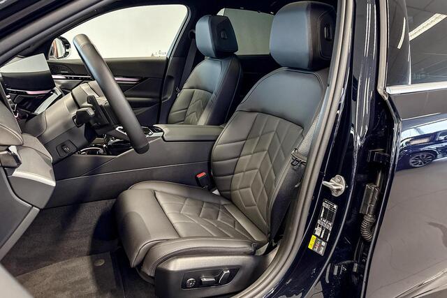 BMW i5 eDrive40 84 kWh | M Sport | Glazen Panoramadak | Harman Kardon | Trekhaak |