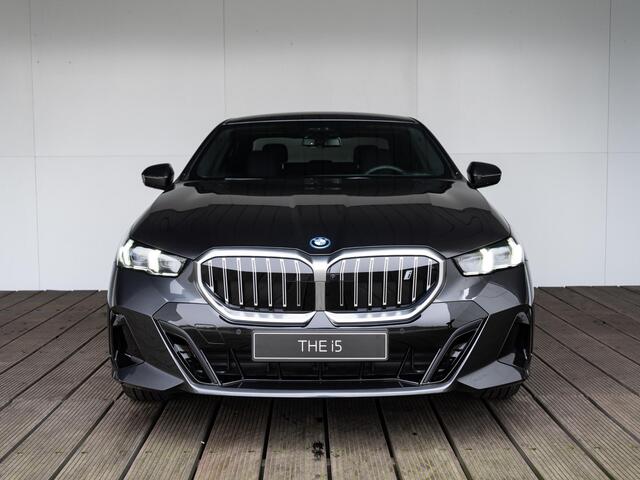 BMW i5 eDrive40 | M Sport Edition | M Sportpakket | Innovation Pack | Travel Pack