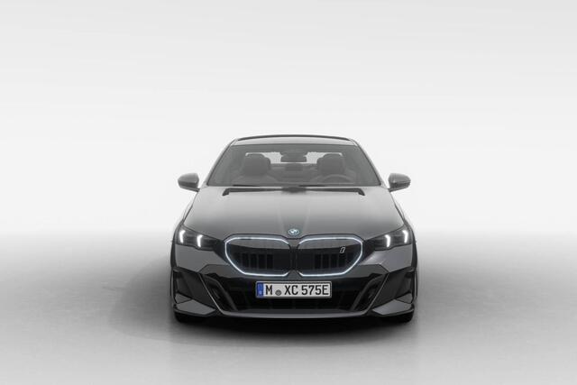 BMW i5 eDrive40 M Sport Edition M Sport Pro | Travel Pack | Comfort Pack