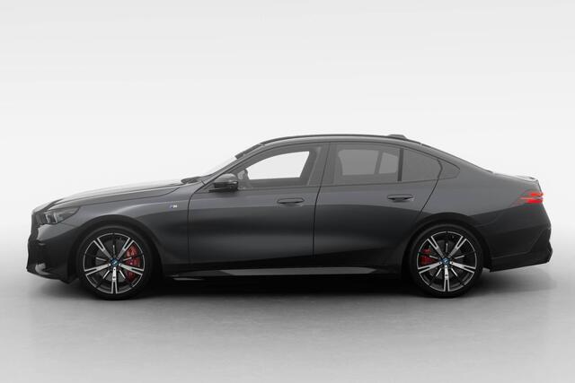 BMW i5 eDrive40 M Sport Edition M Sport Pro | Travel Pack | Comfort Pack