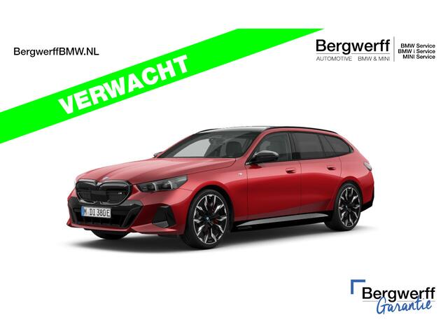 BMW i5 Touring M60 M-Sport Pro - Pano - Integral Active Steering - Bowers & Wilkins - Carbon Pack