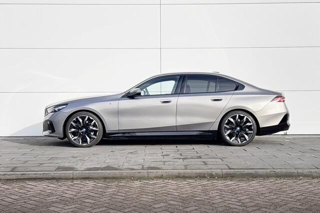 BMW i5 Sedan eDrive40 M Sport Edition