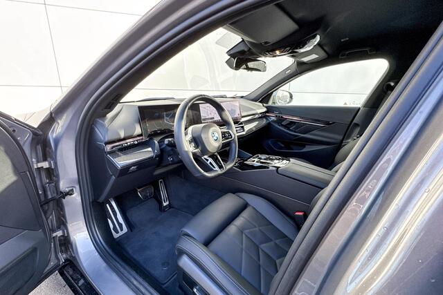 BMW i5 Sedan eDrive40 M Sport Edition