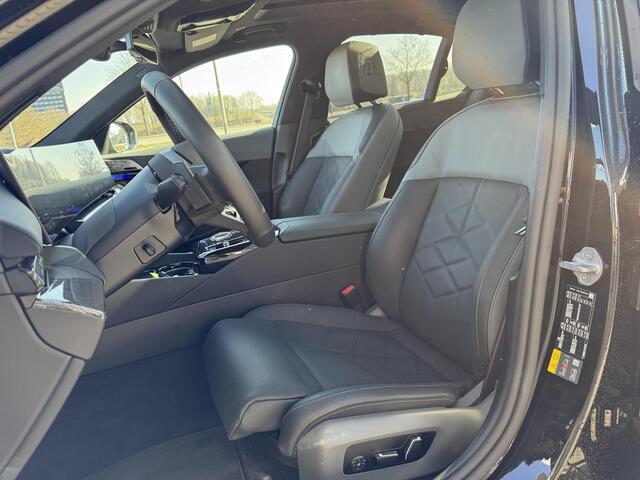 BMW i5 M60 xDrive 84 kWh M-Sportpakket | M-Pro | 20inch | Head Up | Leder | Comfortzetels | Panoramadak | Trekhaak