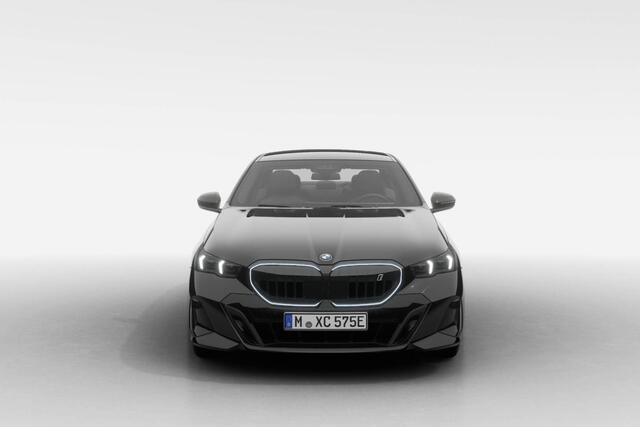 BMW i5 eDrive40 M Sport Edition | M Sport Pro | Travel Pack | Comfort Pack