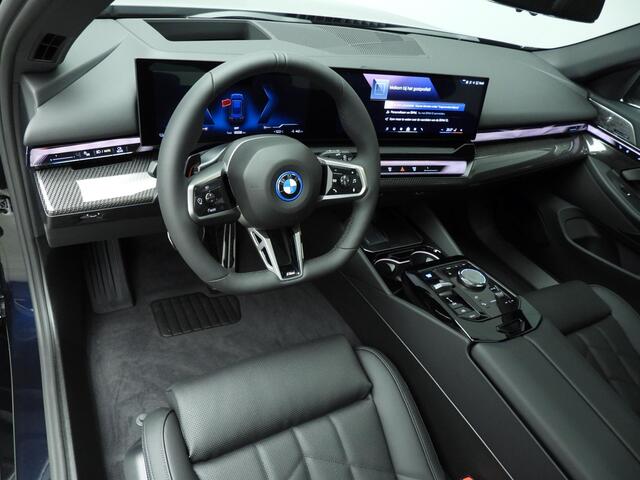 BMW i5 eDrive40 | M Sport Package | M Sport Package Pro | Equipment Package Pro | Travel Package | Comfort Package
