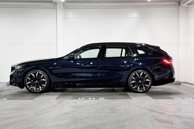 BMW i5 Touring eDrive40 | M-Sport Pro | Travel Pack | Innovation Pack | Comfort Pack | Driving Assistant Professional | Harman/Kardon | Comfort Access