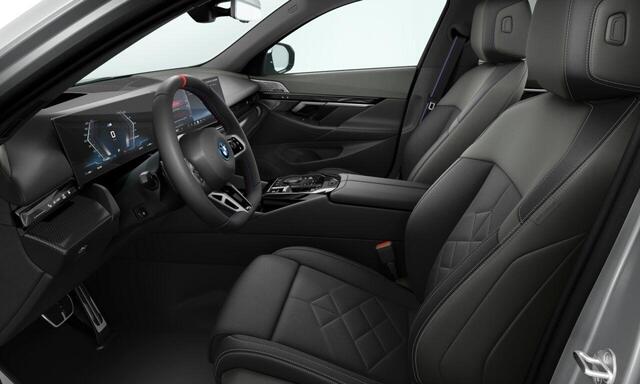 BMW i5 Sedan M60 xDrive | M Sportpakket Pro | Equipment Pack Pro | Travel Pack | Comfort Pack
