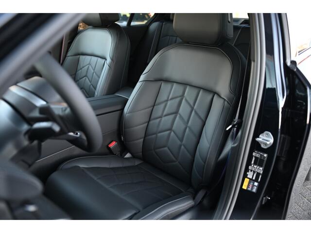 BMW i5 eDrive40 M Sport / Trekhaak / Stoelventilatie / Adaptieve LED / Parking Assistant Plus / Comfort Access / M Sportonderstel / 21" LMV