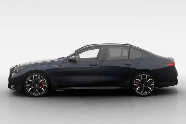BMW i5 eDrive40 M Sport Edition | M Sport Pro | Innovation Pack | Travel Pack | Comfort Pack