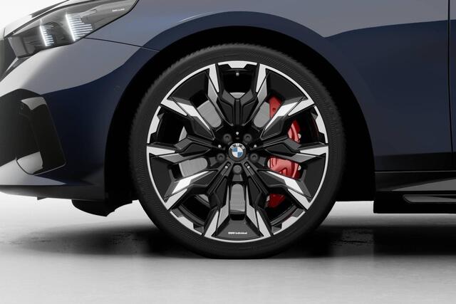 BMW i5 M60 xDrive | M Sport Pro | Innovation Pack | Travel Pack | Comfort Pack