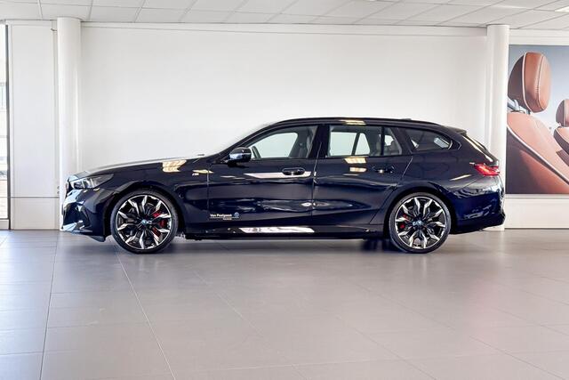 BMW i5 Touring eDrive40 M Sport Edition 84 kWh | Harman Kardon | Stoelventilatie | Headup Display | Comfort Access |