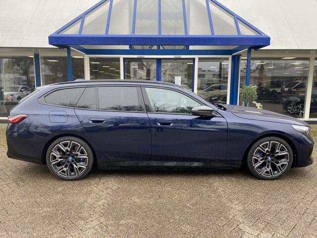 BMW i5 M60 xDrive 84 kWh