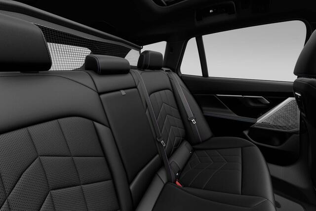 BMW i5 Touring eDrive40 M Sport Edition | M Sport Pro | Innovation Pack | Travel Pack | Comfort Pack