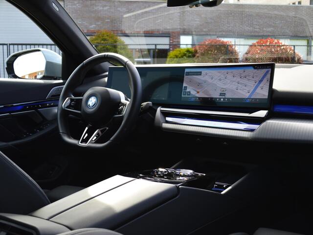 BMW i5 eDrive40 M Sport Pro Innovation B&W Zeer compleet