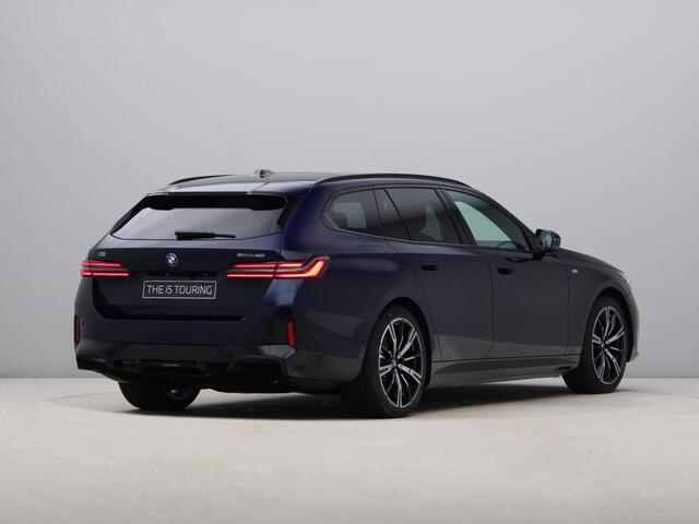 BMW i5 Touring eDrive40 M-Sportpakket | M-Pakket Pro | Panoramadak | Trekhaak | Comfortzetels