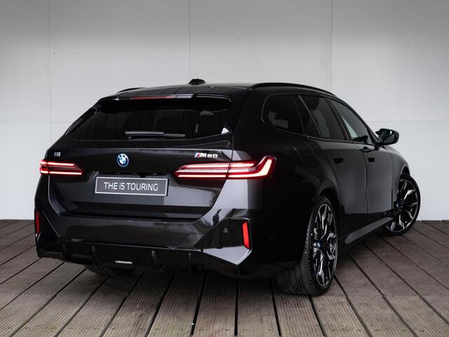 BMW i5 Touring M60 xDrive 84 kWh | M Sportpakket Pro | Innovation Pack | Comfort Pack