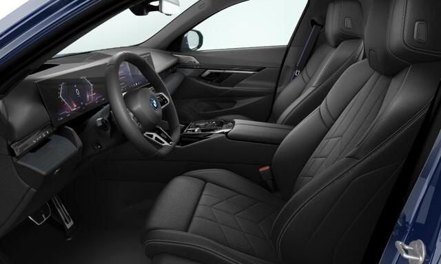 BMW i5 Touring eDrive40 - M-Sport Pro - Pano - Trekhaak - Onderstel Prof - Bowers & Wilkins