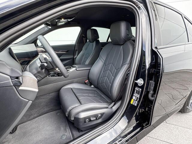 BMW i5 Sedan xDrive40 84 kWh