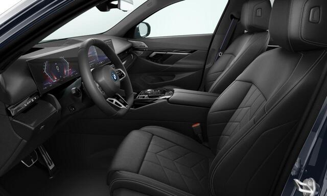 BMW i5 eDrive40 | M Sportpakket Pro | Innovation Pack | Trekhaak | Travel Pack | Bowers & Wilkins